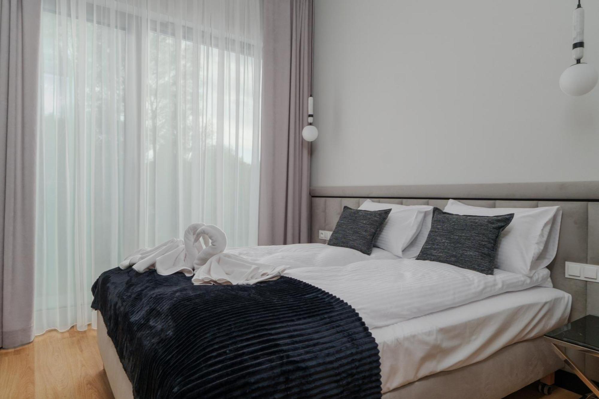 Hotel apartamentowy Nad Zatoka- Elliot- Plaza Miejska *