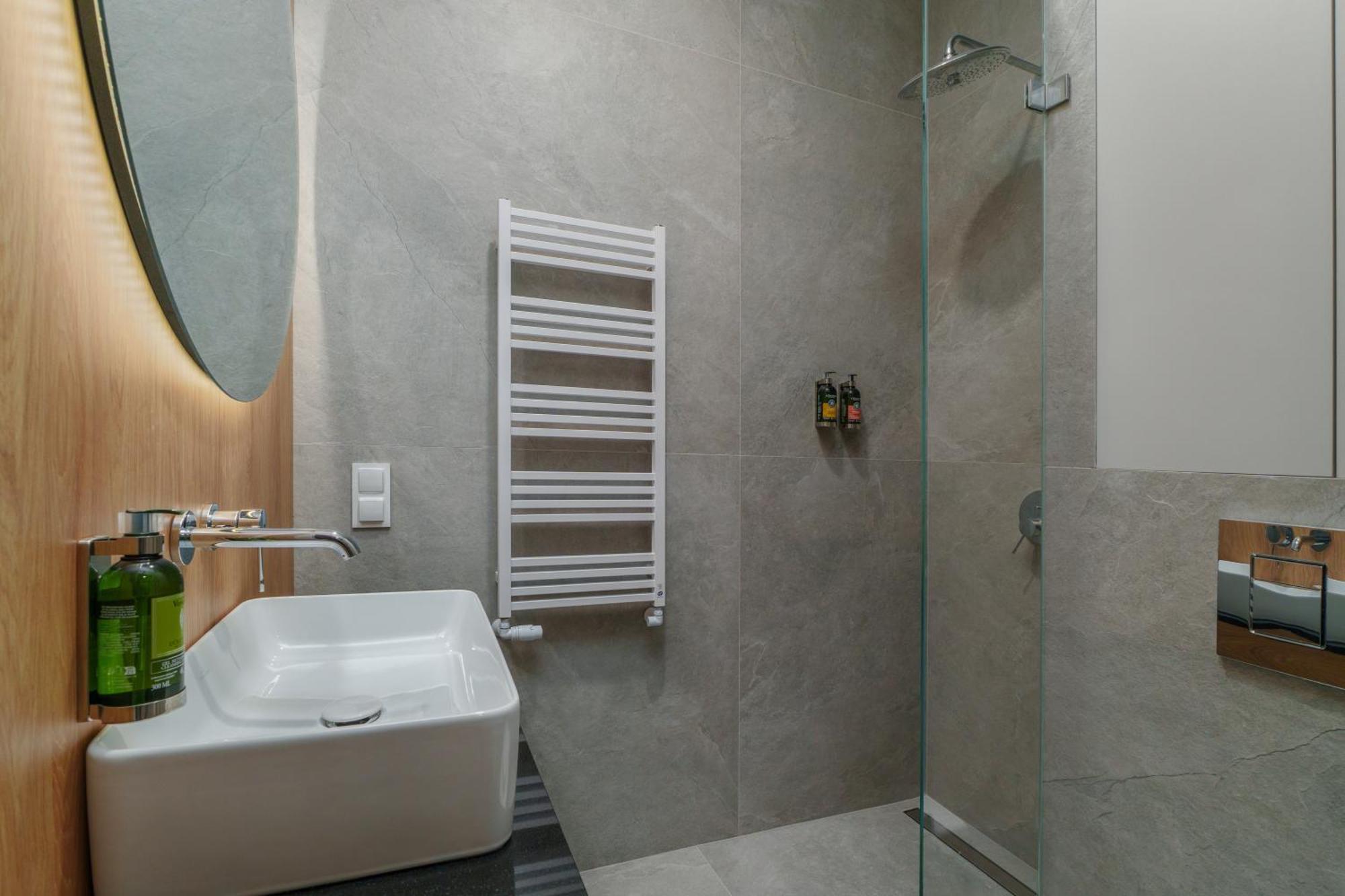 Hotel apartamentowy Nad Zatoka- Elliot- Plaza Miejska Olsztyn (Warmian-Masurian)
